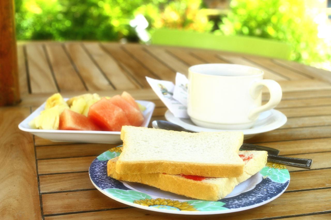 Dua Dara Inn Kuta Legian Zewnętrze zdjęcie