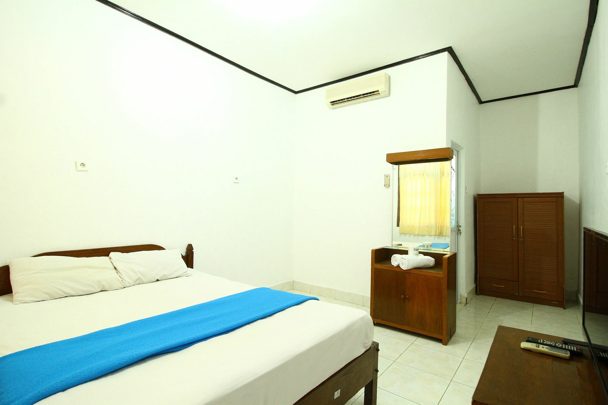 Dua Dara Inn Kuta Legian Zewnętrze zdjęcie