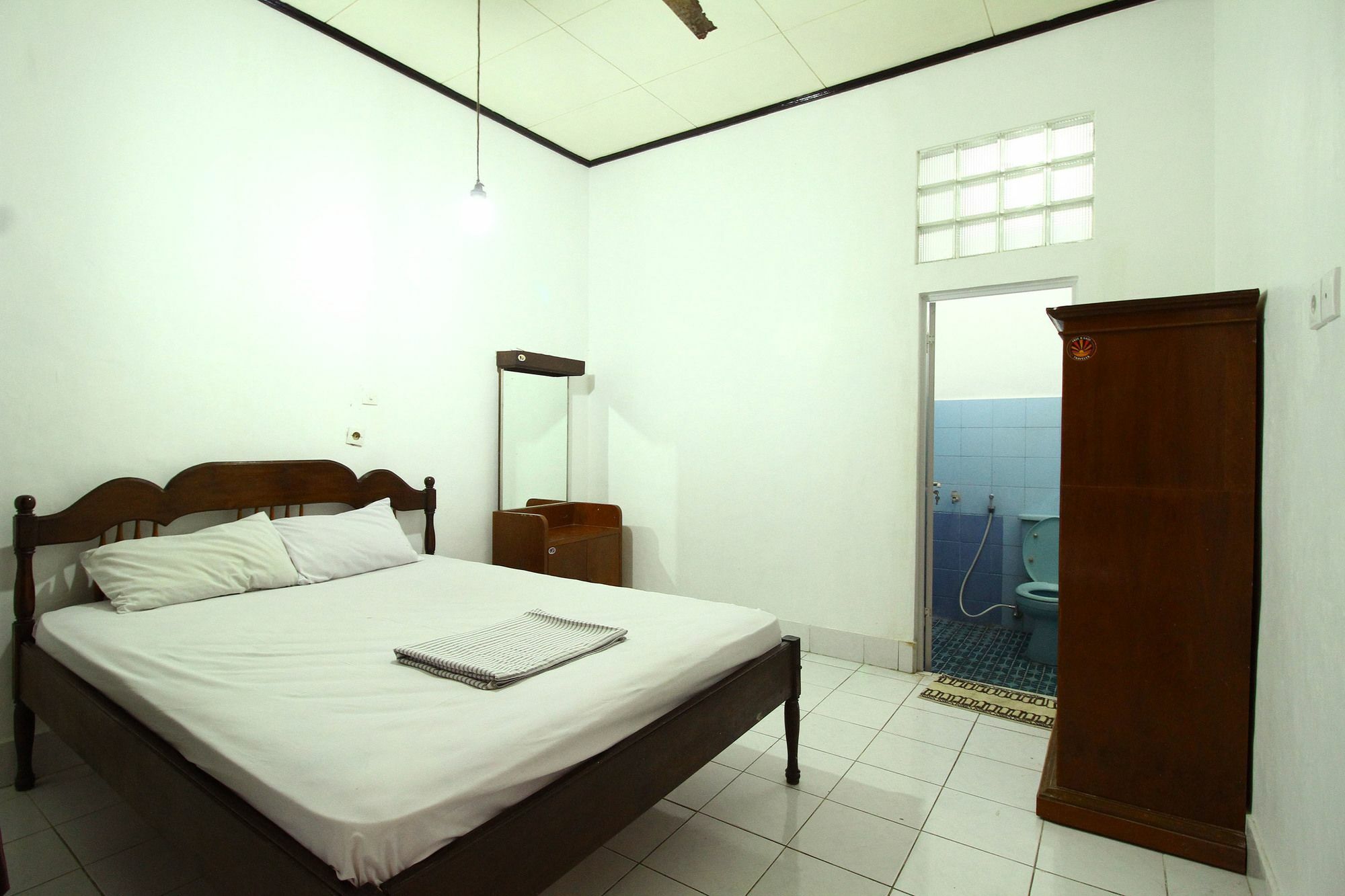 Dua Dara Inn Kuta Legian Zewnętrze zdjęcie