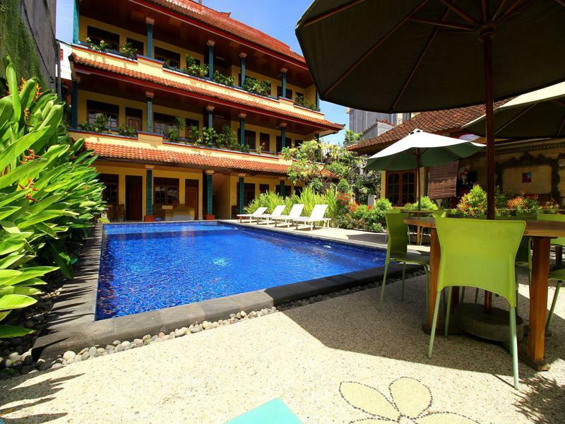 Dua Dara Inn Kuta Legian Zewnętrze zdjęcie