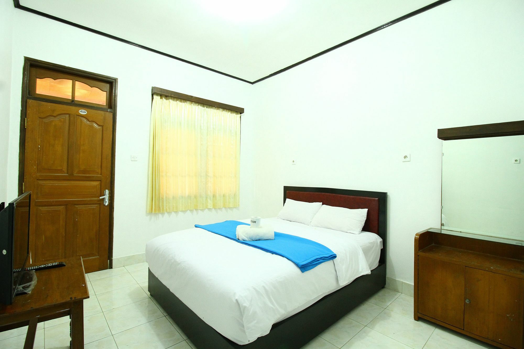 Dua Dara Inn Kuta Legian Zewnętrze zdjęcie