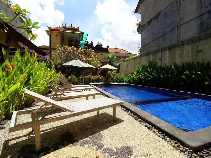 Dua Dara Inn Kuta Legian Zewnętrze zdjęcie